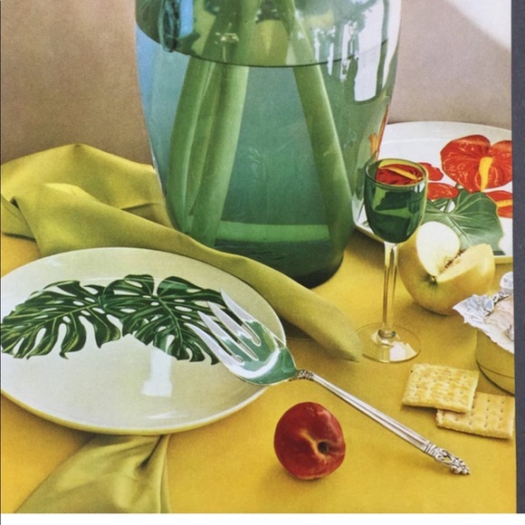 ! 1 Page from 1951 Photography Book Features Tablescape in Green and Orange - Picture 2 of 2